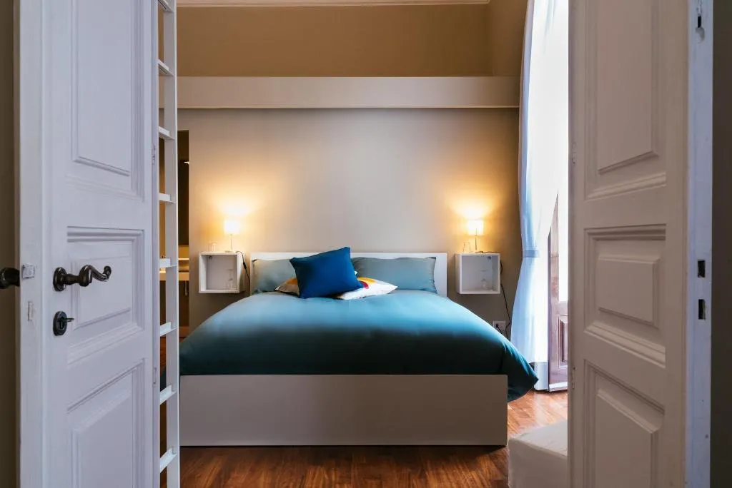 Room, Le 4 Leggende, Catania