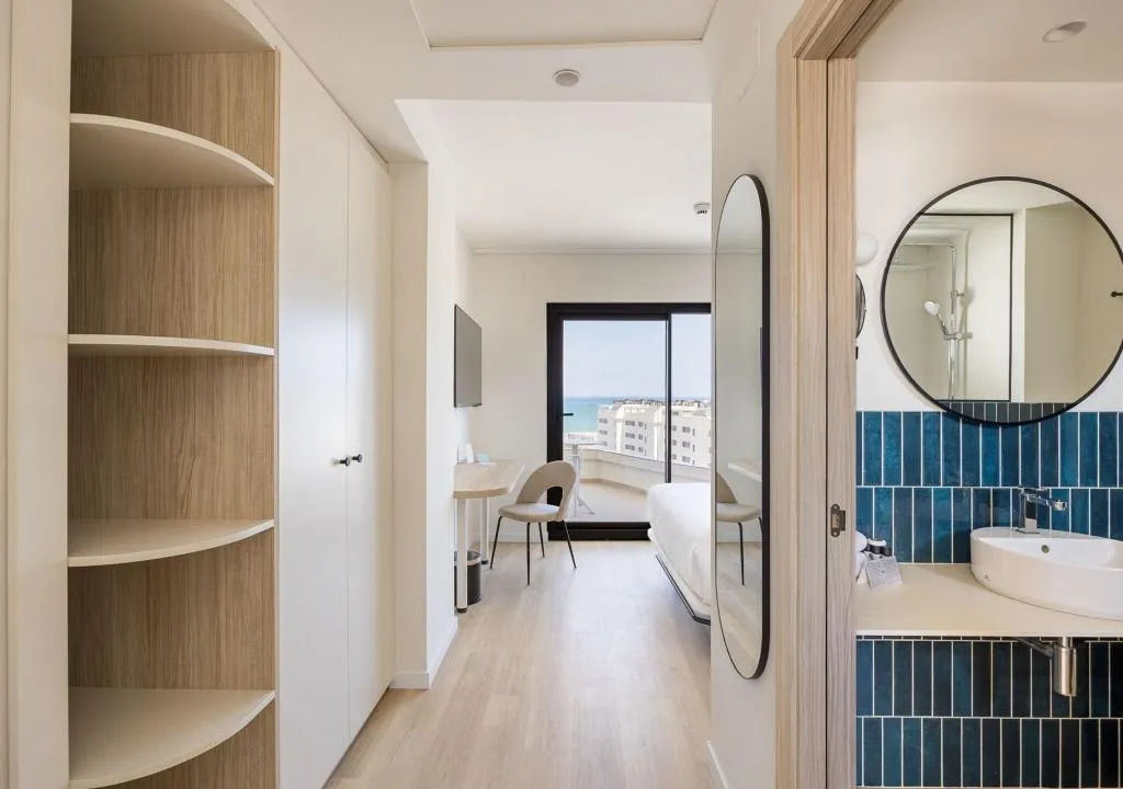 DOUBLE TWO BEDS Room, RH Arena, Valencia