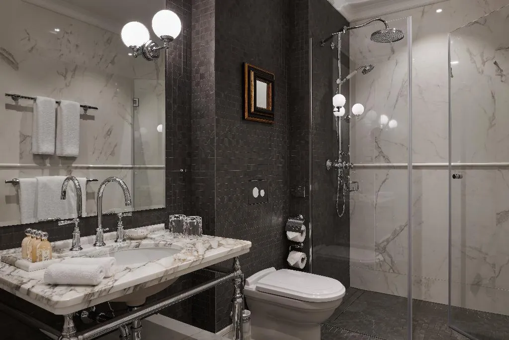 SUITE DELUXE Room, Palace Elisabeth Hvar Hotel, Split
