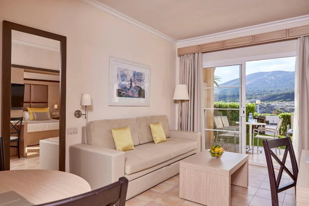 APARTMENT SUPERIOR Room, Zafiro Cala Mesquida, Majorca