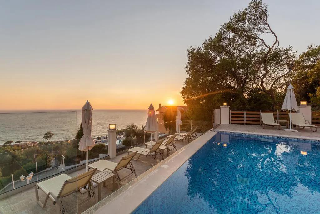 Pool, Mazis Apartments, Corfu