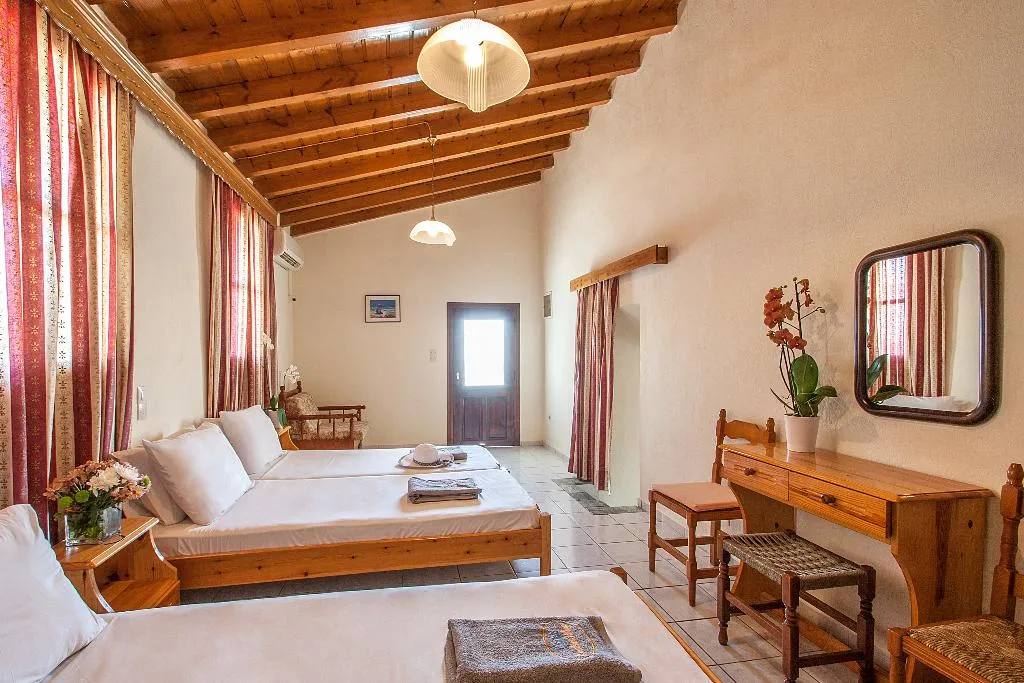 VILLA THREE BEDROOMS Room, Koukias Village, Skiathos