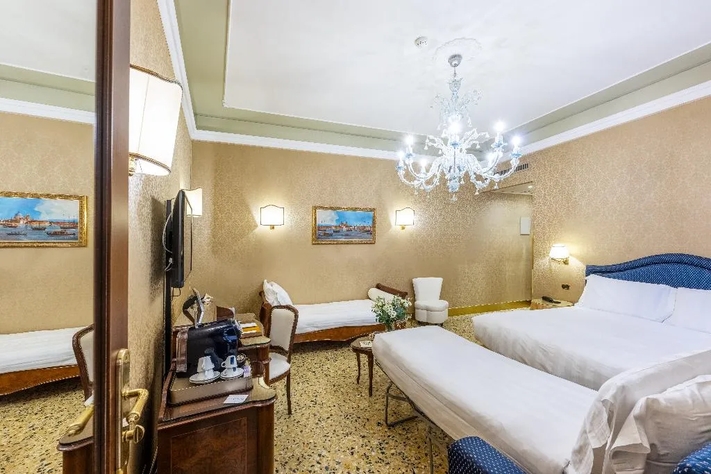 QUADRUPLE GRAND DELUXE Room, Colombina, Venice