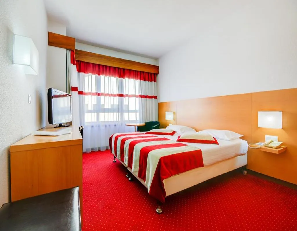 DOUBLE SUPERIOR Room, Belver Beta Porto, Porto