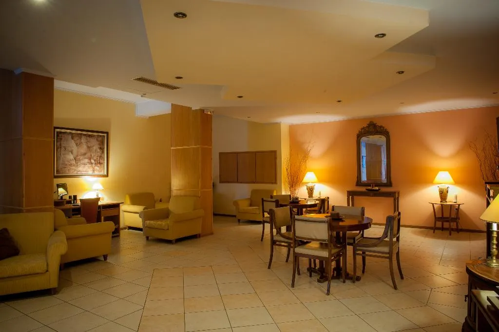 Lobby, Neda, Kalamata