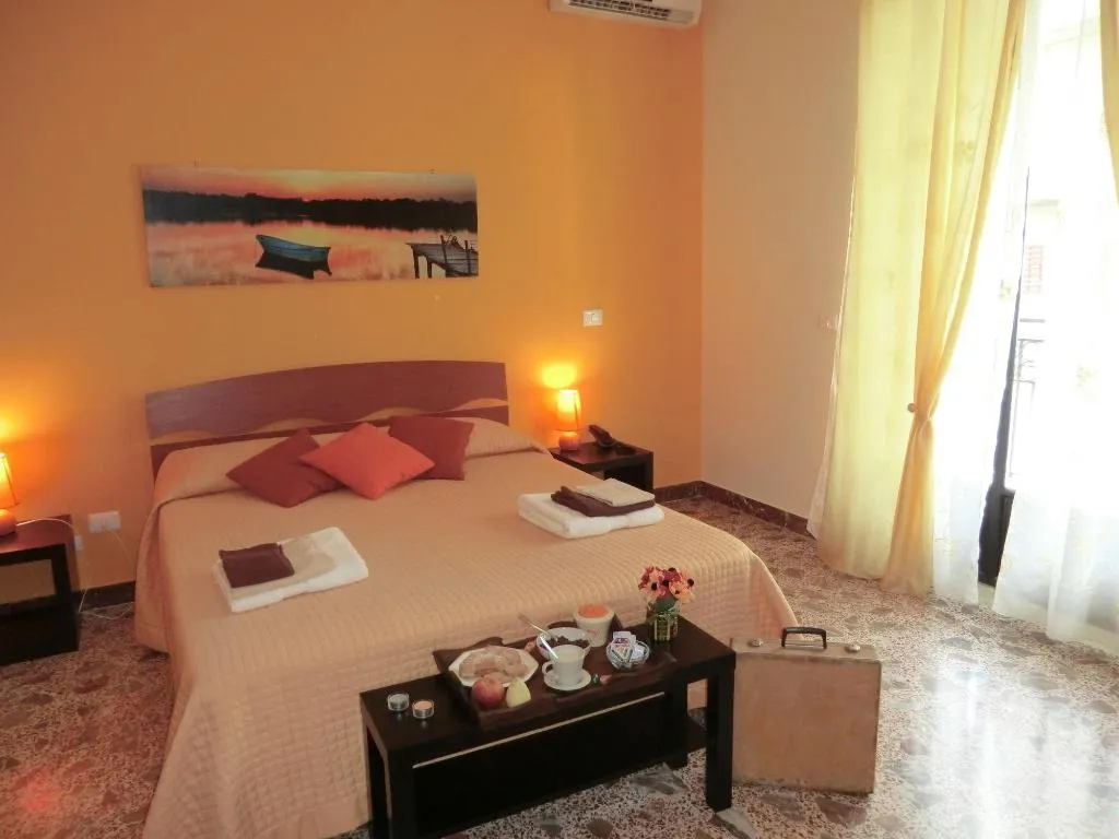 Room, B&B Casa Mia, Taormina