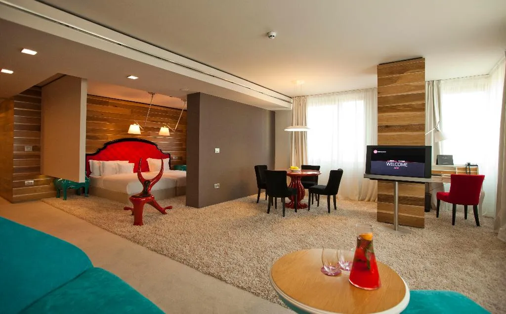 APARTMENT STANDARD Room, Graffit Gallery Hotel, Varna