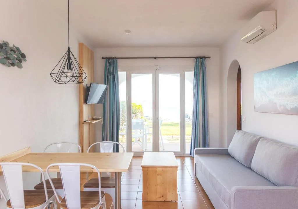 APARTMENT CAPACITY 6 Room, Comitas Tramontana Park, Menorca