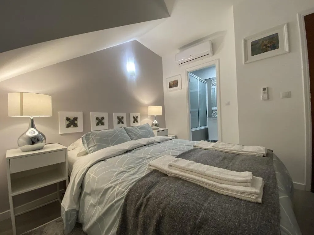 Room, Residencial Triunfo, Porto