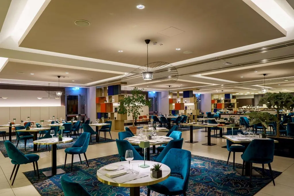 Restaurant, Doubletree by Hilton Milan Malpensa Solbiate Olona, Milan