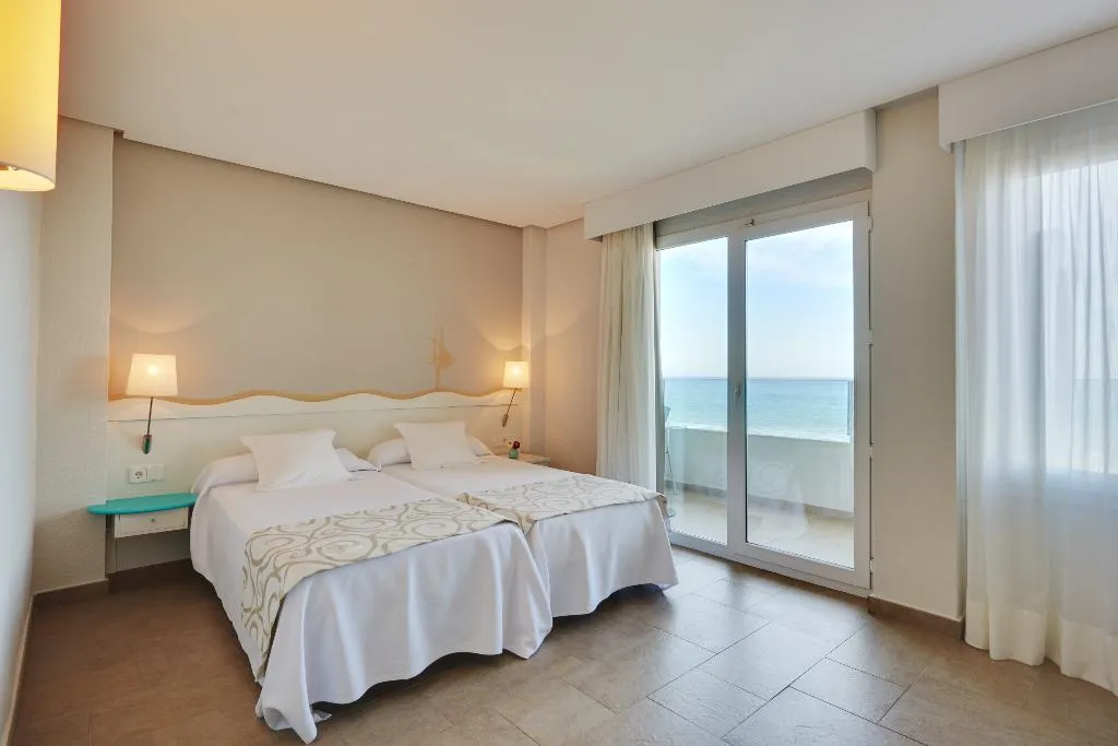 Double or Twin SEA FRONT Room, Meridional, Costa Blanca