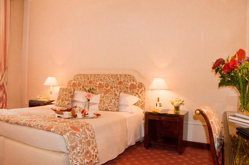 Double or Twin STANDARD Room, De la Ville, Florence