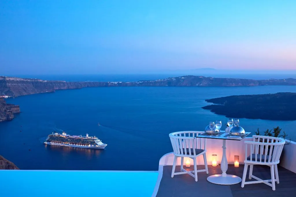 Restaurant, Katikies Chromata Santorini - The Leading Hotels, Santorini