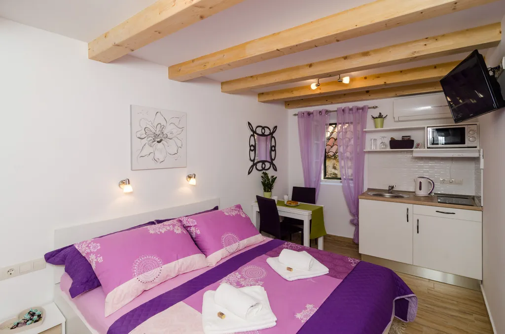 STUDIO STANDARD Room, Lavender Garden Apartments, Dubrovnik