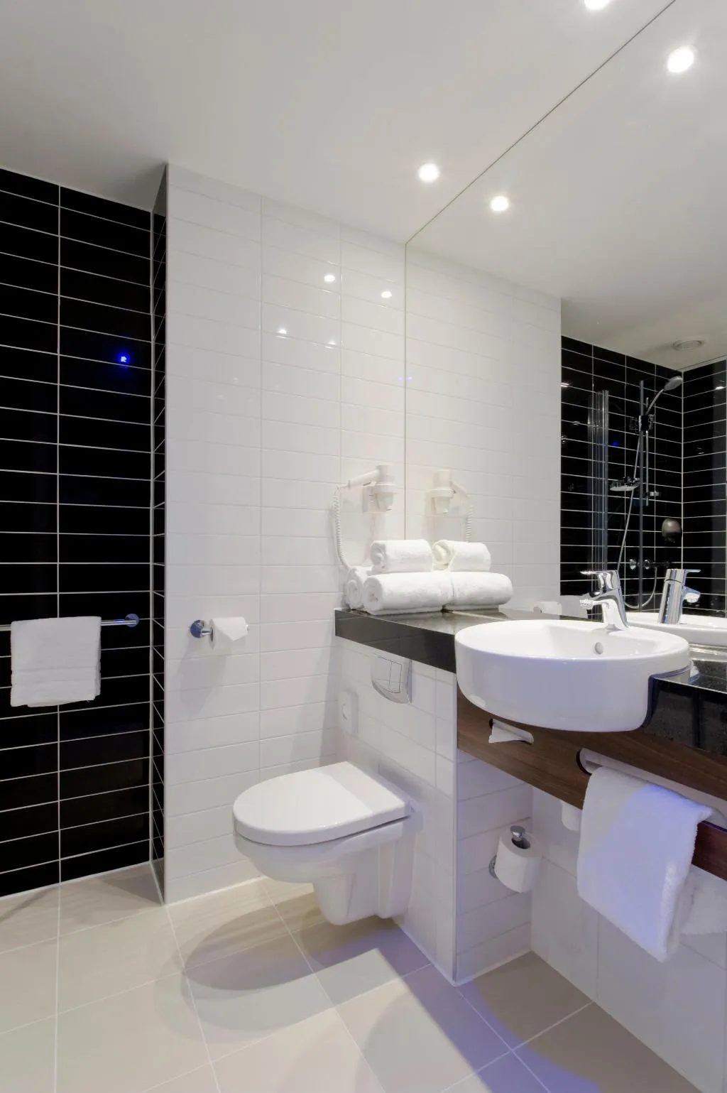 TWIN NON SMOKING Room, Holiday Inn Express Amsterdam Schiphol, Amsterdam
