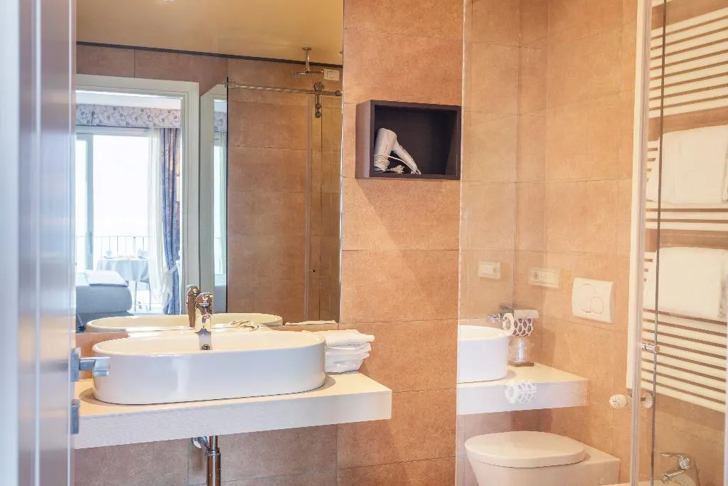 Room LAKE VIEW Room, Hotel Borgo Le Terrazze, Milan