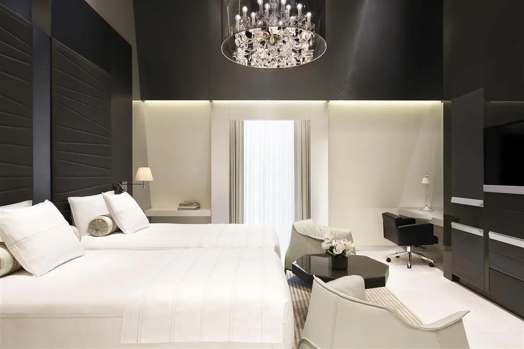 Room, Excelsior Hotel Gallia, a Luxury Collection Hotel, Milan
