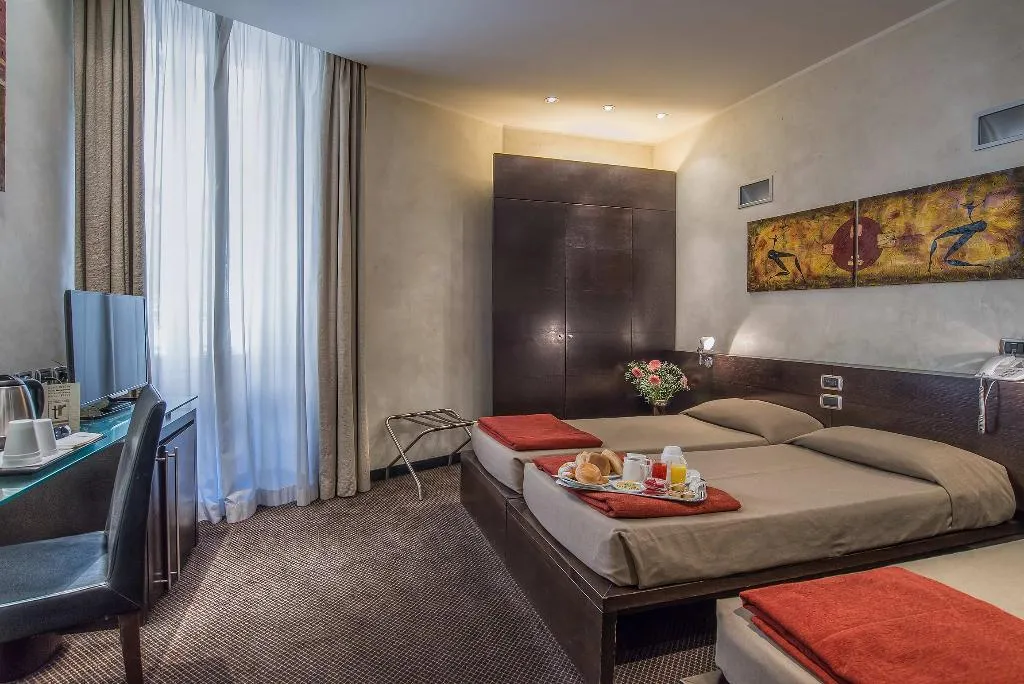 Room, Accademia, Rome