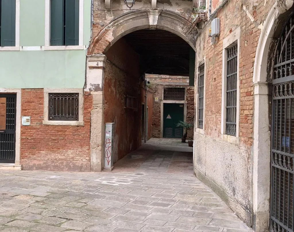 General view, Grey's House, Venice