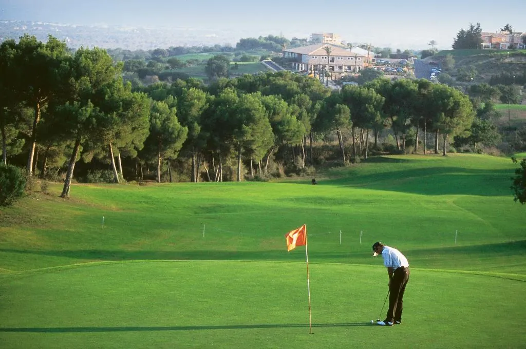 Sports and Entertainment, Robinson Cala Serena, Majorca