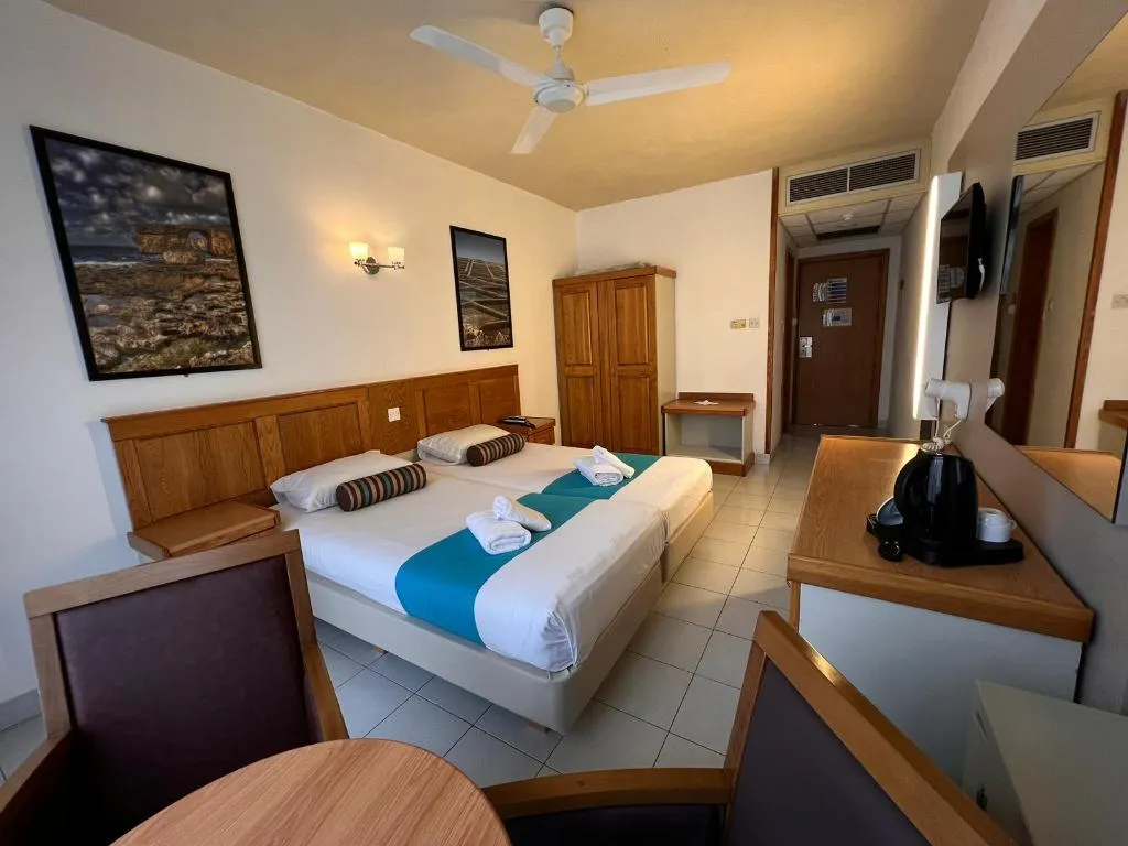 Double or Twin STANDARD Room, Canifor Hotel, Malta