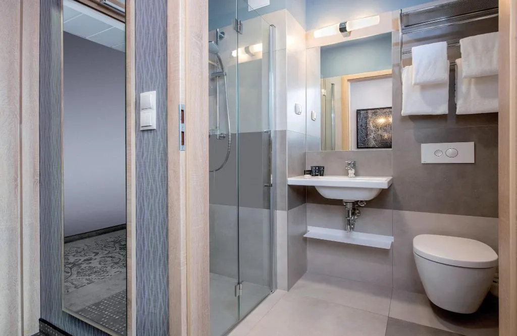 SINGLE ONE BED Room, Leonardo Boutique Hotel Krakow Old Town, Krakow