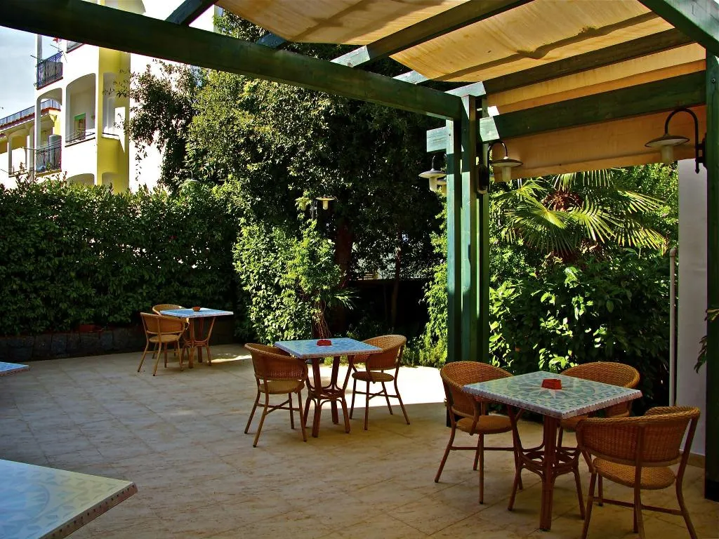 Terrace, Vittoria, Naples