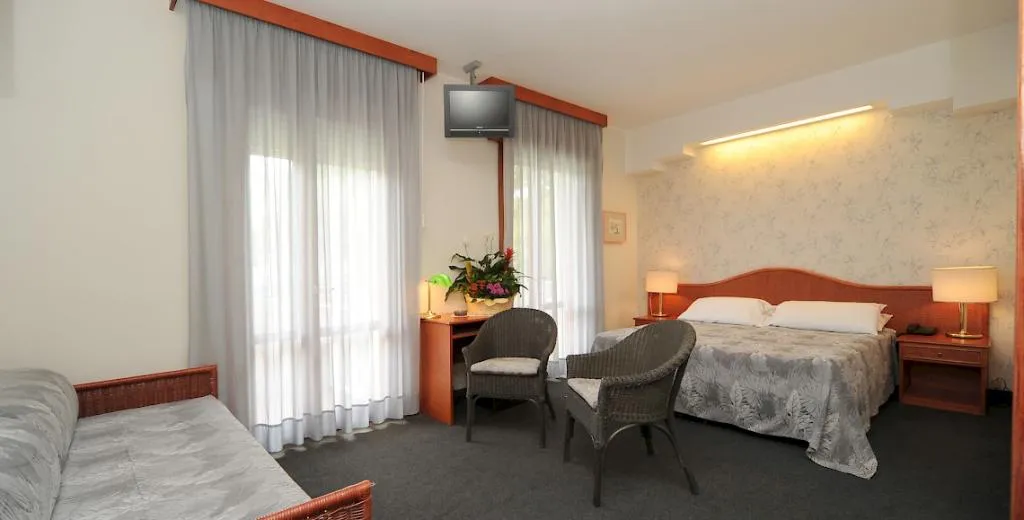 DOUBLE SUPERIOR Room, Hotel Negresco, Venice