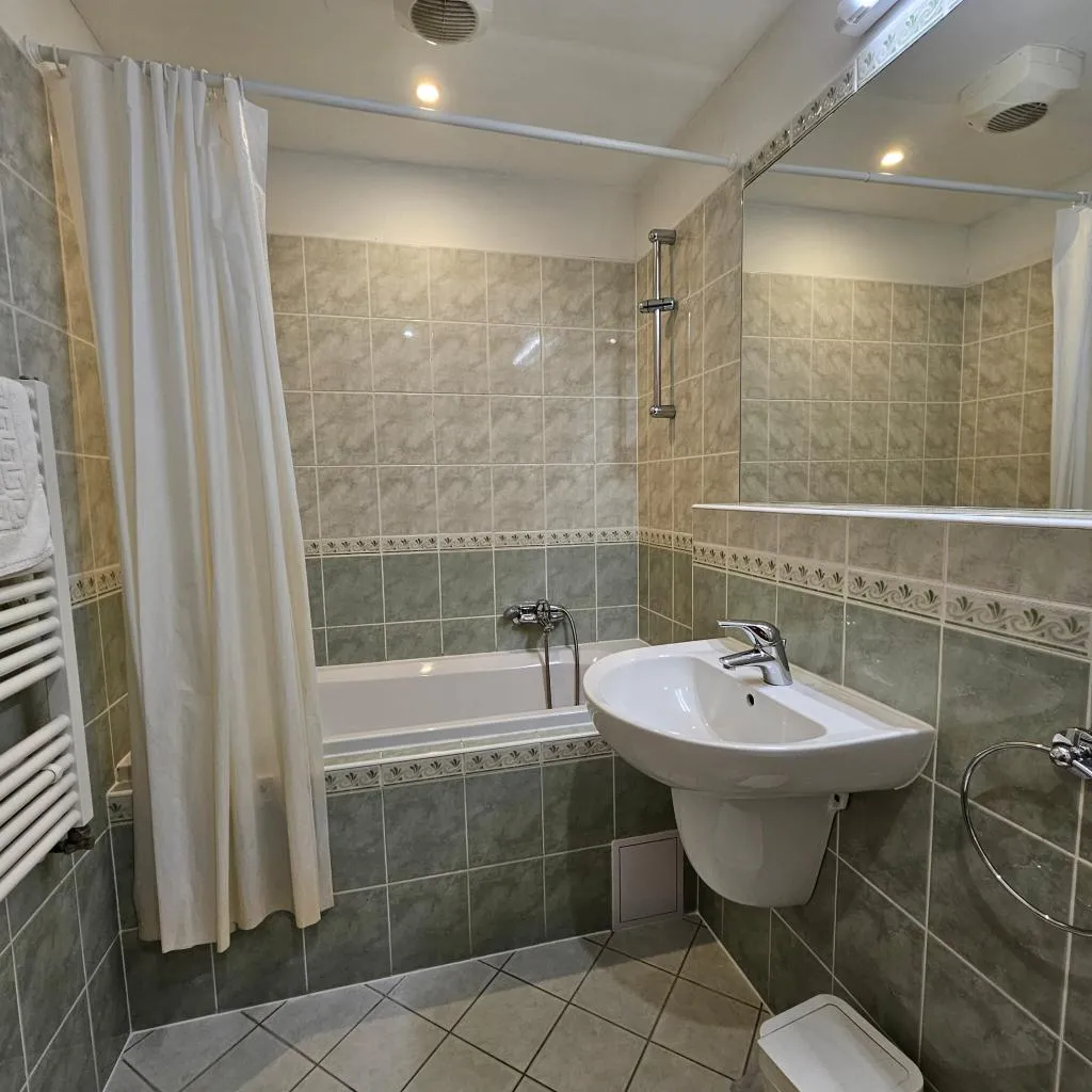 SINGLE STANDARD Room, Claris, Prague