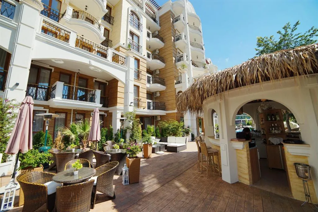 Bar, Harmony Suites 8 & 9, Bourgas