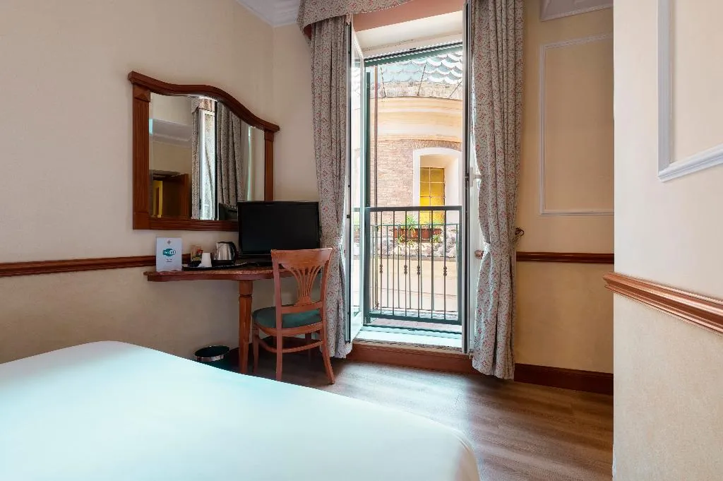 DOUBLE ECONOMY Room, Hiberia, Rome