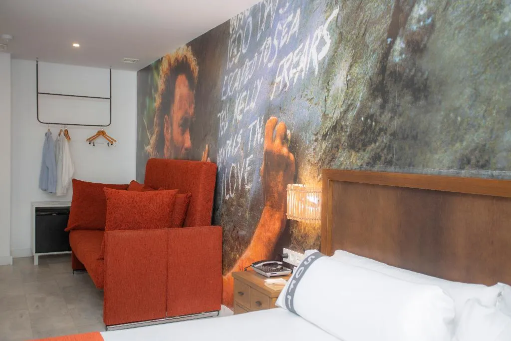 QUADRUPLE STANDARD Room, Casual del Mar Málaga, Costa Del Sol