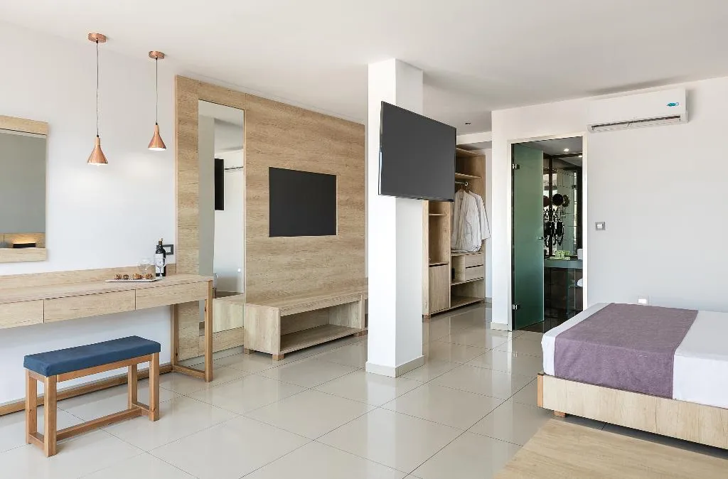 Double or Twin WITH PRIVATE POOL Room, Chq Galini Palace, Crete