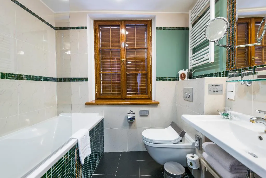 Double or Twin GRAND Room, Golden Well, Prague