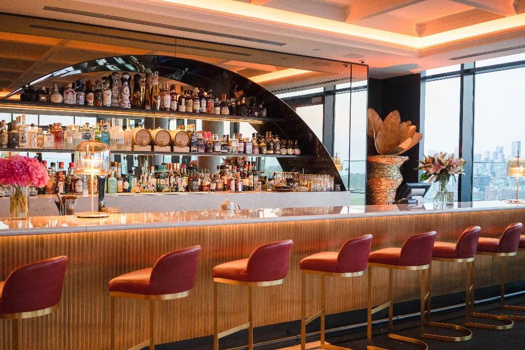 Bar, Hotel X Toronto, Toronto, Ontario
