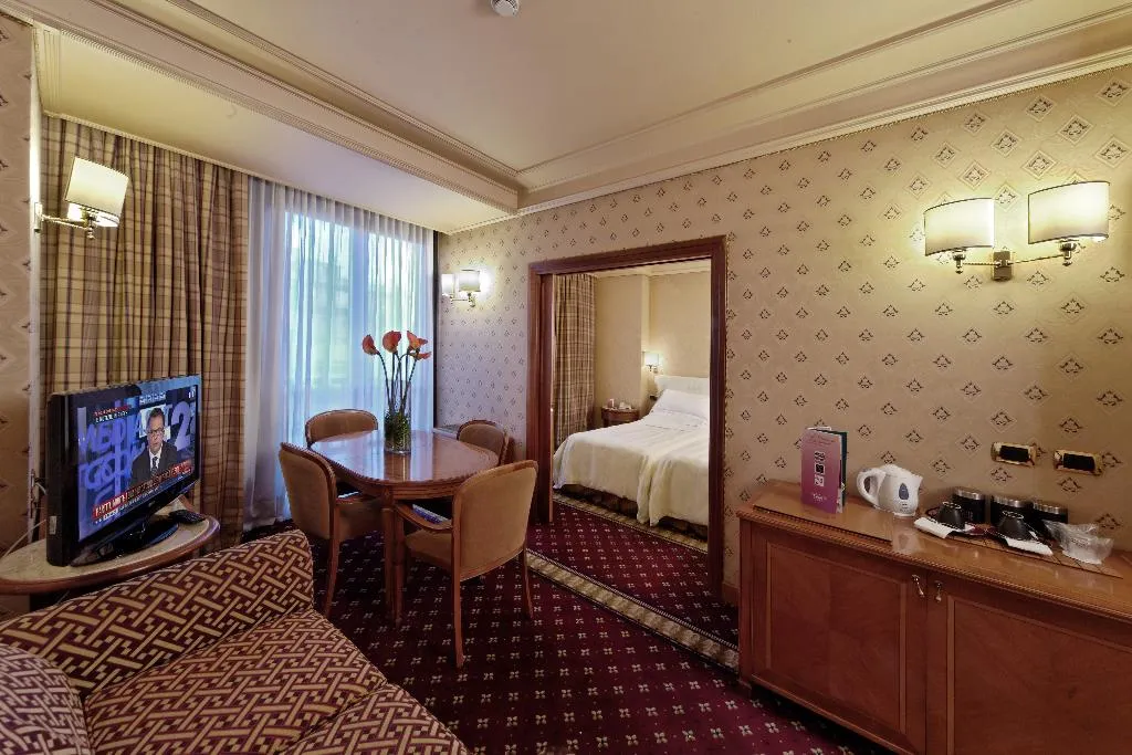 Room, Hotel Capitol, Milan