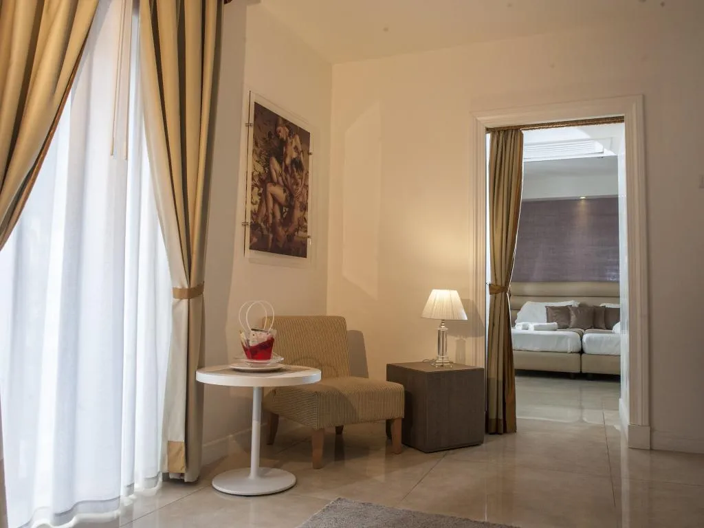 TRIPLE STANDARD Room, Hotel San Pietro, Naples
