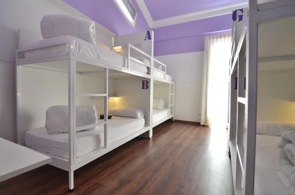 Bed in dormitory CAPACITY 8 Room, Far Home Atocha, Madrid