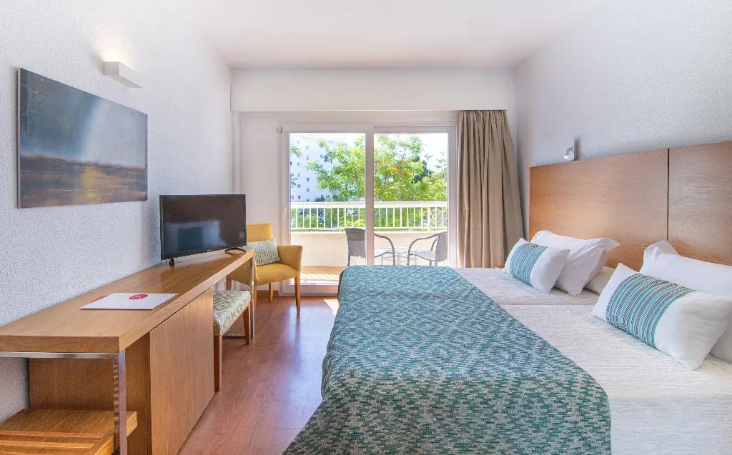 Double or Twin CAPACITY 2 Room, JS Alcudi Mar, Majorca