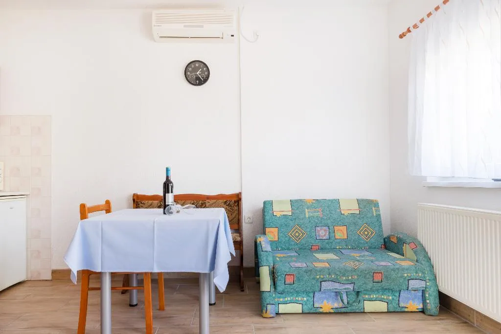 APARTMENT CAPACITY 3 Room, Apartments Danka, Istria