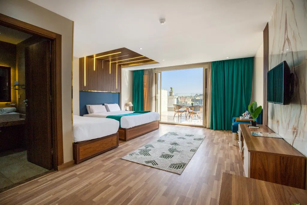 FAMILY ROOM WITH BALCONY Room, Pyramids Yard Hotel, Cairo