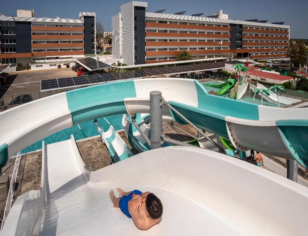 Sports and Entertainment, Ohtels Carabela, Costa De La Luz