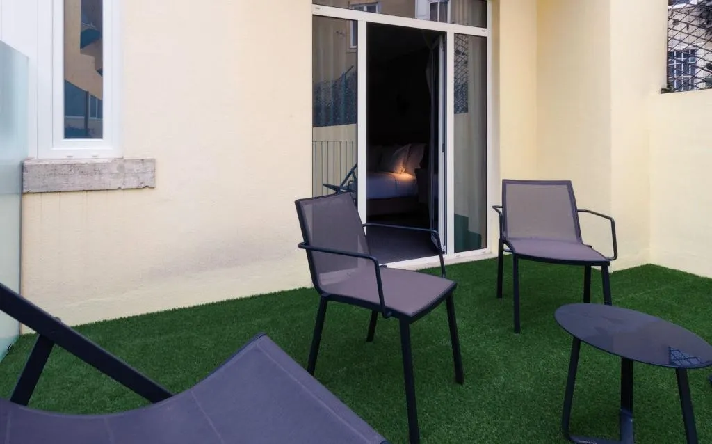 Terrace, OMID Boutique Hotel, Lisbon