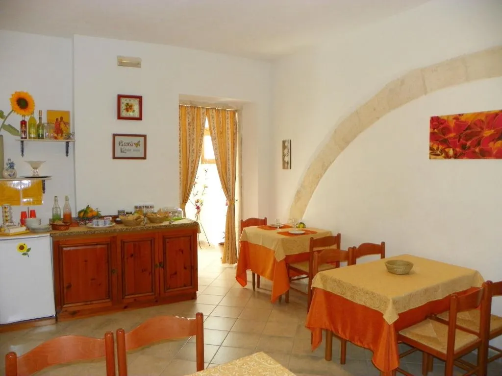 Restaurant, Cloris Guest House, Catania
