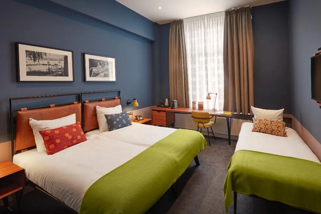 TRIPLE STANDARD Room, Hotel Lion d'Or, Amsterdam