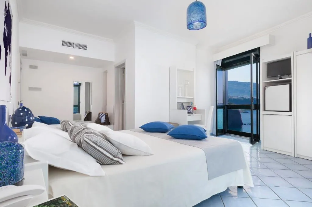 Double or Twin SUPERIOR Room, Panorama Palace, Naples