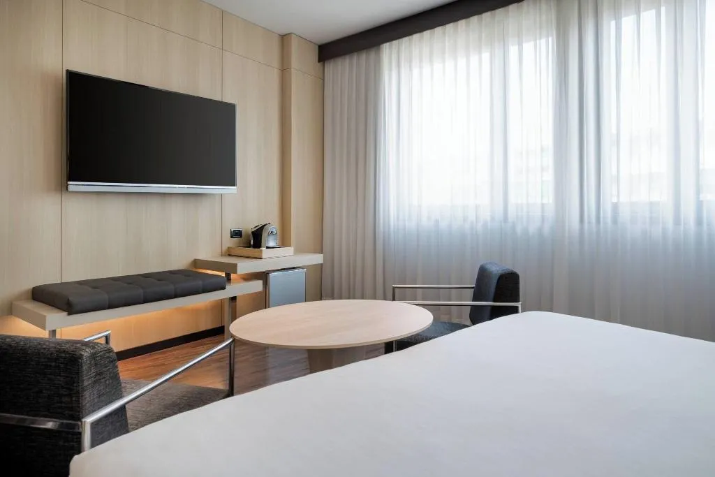 DOUBLE KING SIZE BED Room, AC Firenze, Florence