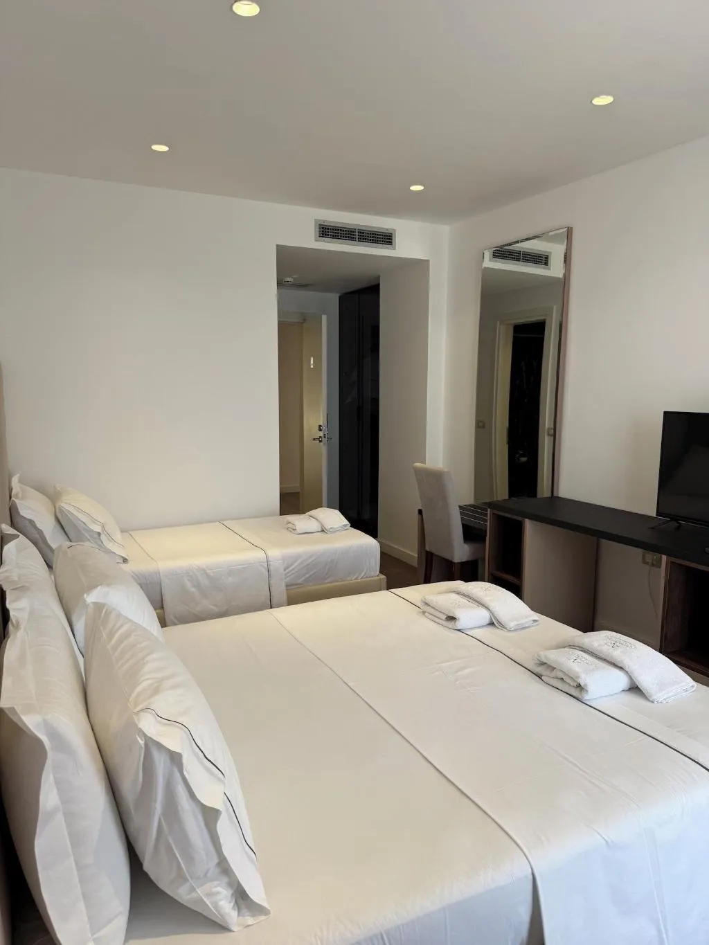 Room, Adria Palace Hotel, Durres
