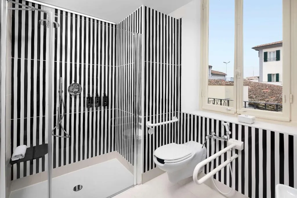 Double or Twin Accessible-Queen Size Bed Room, Anglo American Hotel Florence, Curio Collection, Florence
