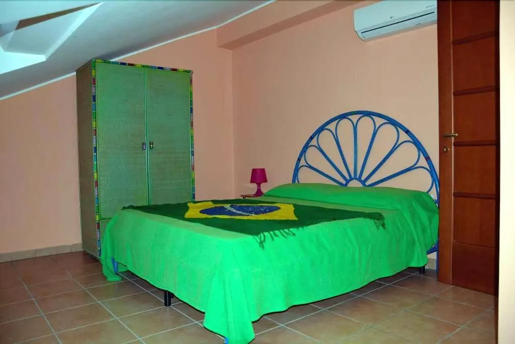 Room, B&B Felicidad Siempre, Catania
